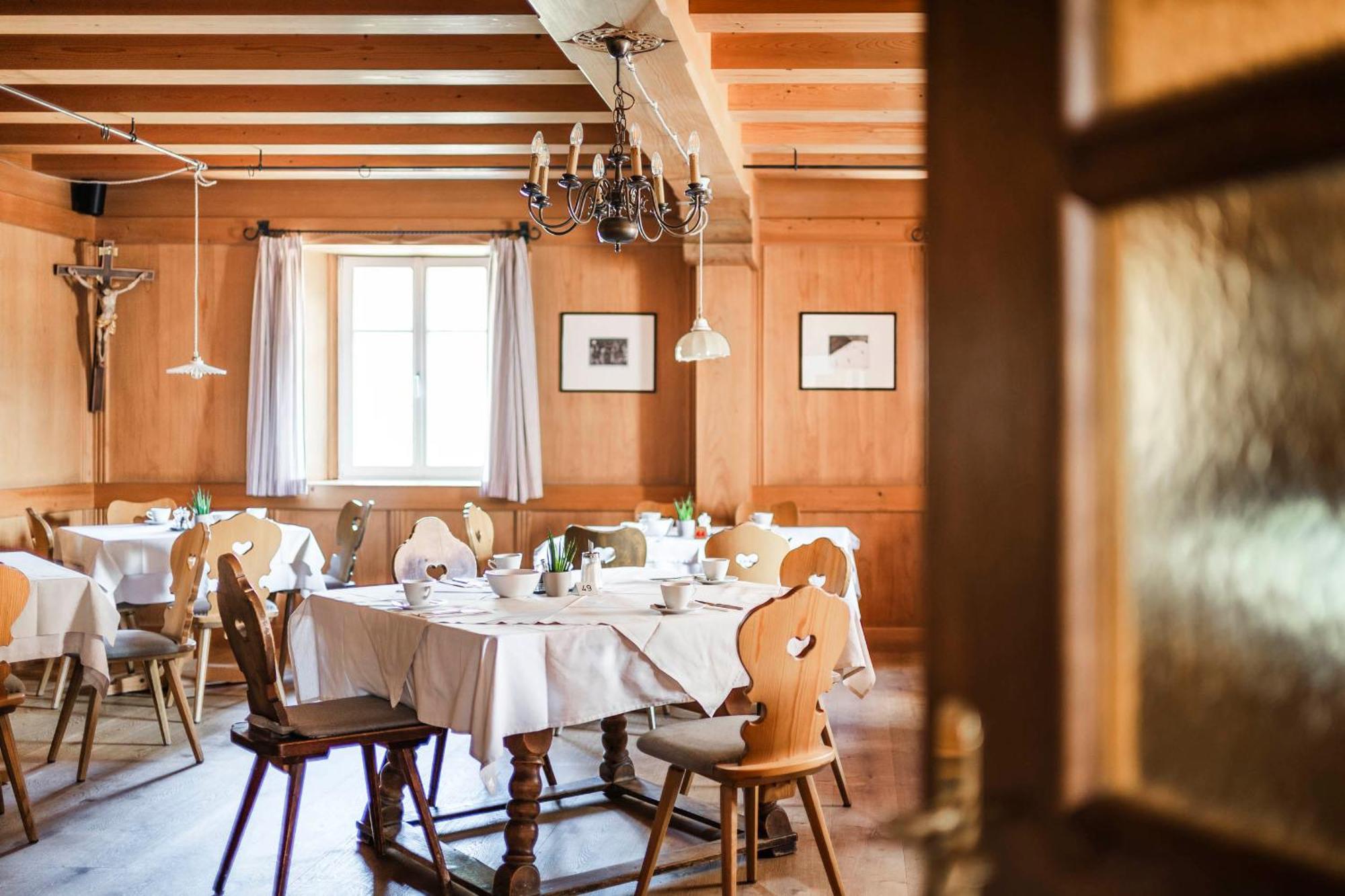 Hotel Teutschhaus Cortina Sulla Strada del Vino Ngoại thất bức ảnh