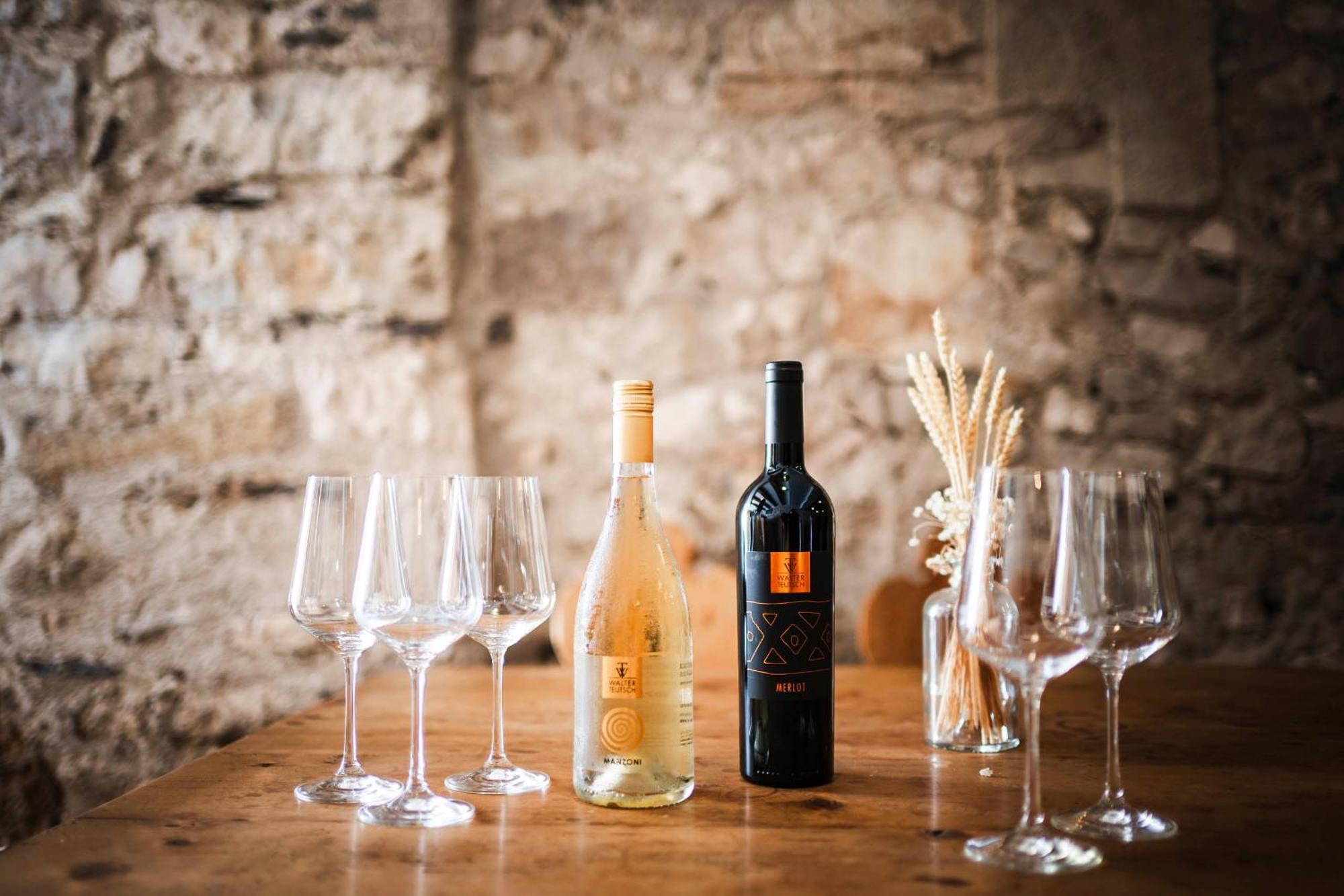 Hotel Teutschhaus Cortina Sulla Strada del Vino Ngoại thất bức ảnh
