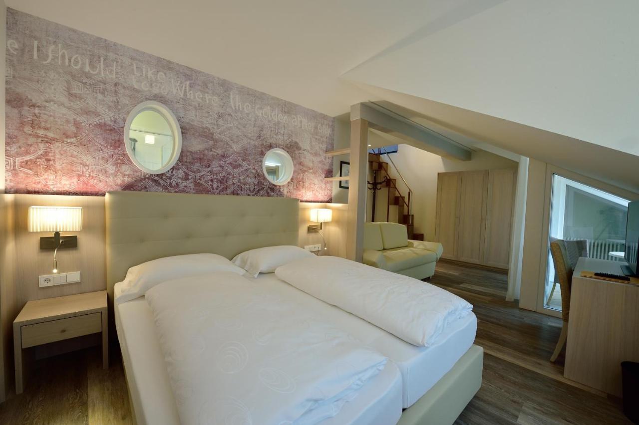 Hotel Teutschhaus Cortina Sulla Strada del Vino Ngoại thất bức ảnh